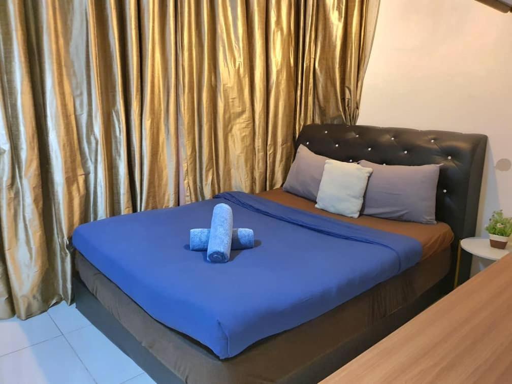 Regalia Suites With Infinity Pool Klcc By Staycation Homes กัวลาลัมเปอร์ ภายนอก รูปภาพ